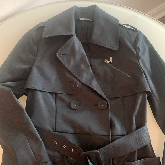 Guess by Marciano black trench size small. - Picture 4 of 14